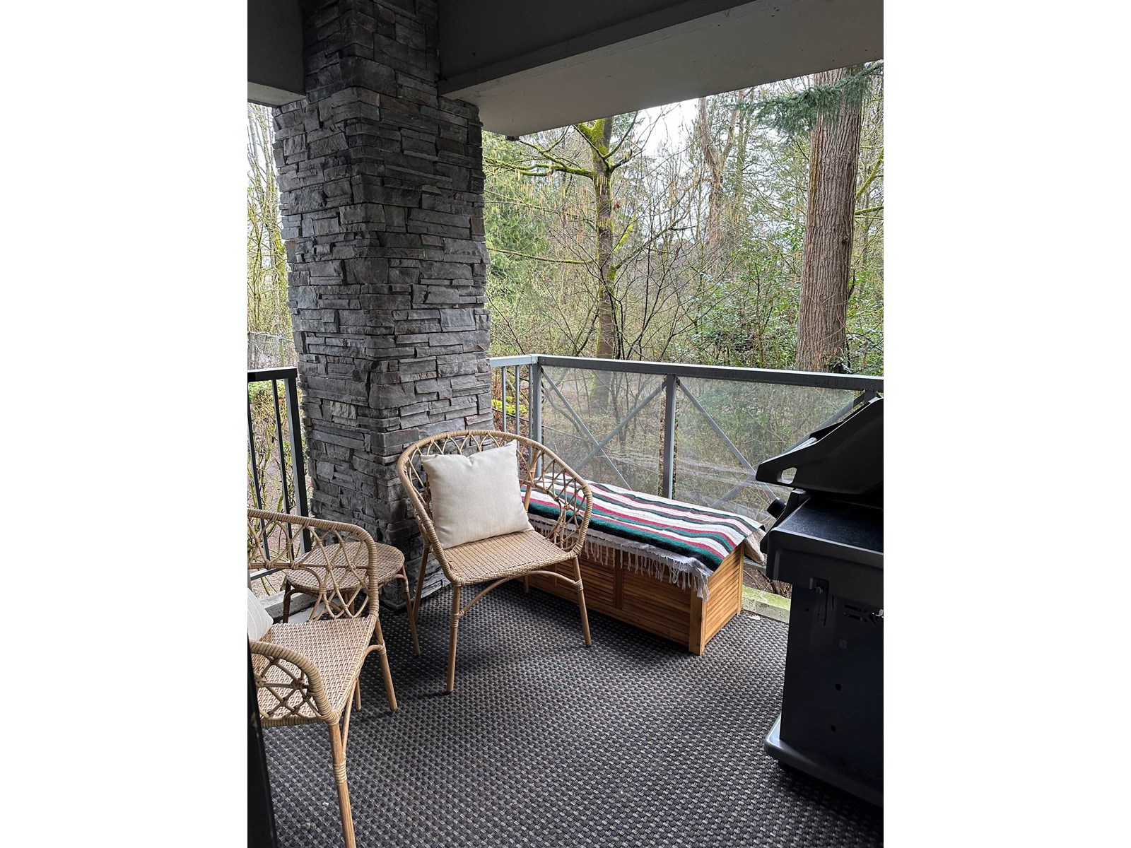 Photo 14 of 104 33338 E Bourquin Crescent, Abbotsford BC