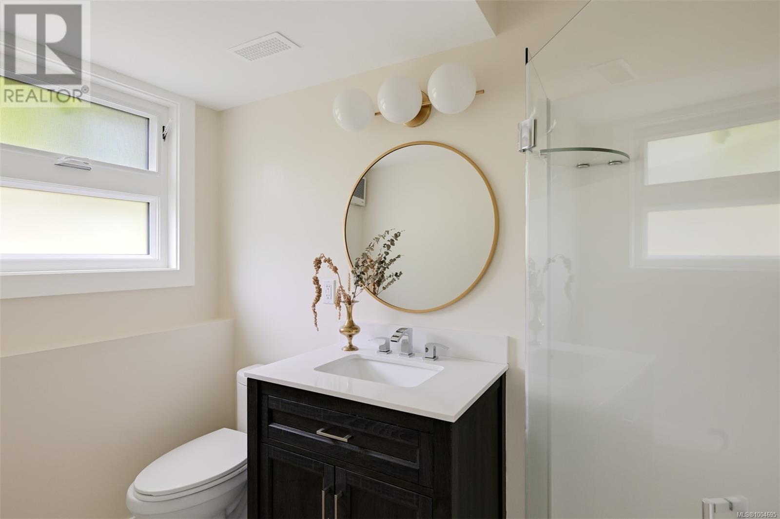 Photo 75 of 2091 Stonehewer Pl, Oak Bay BC