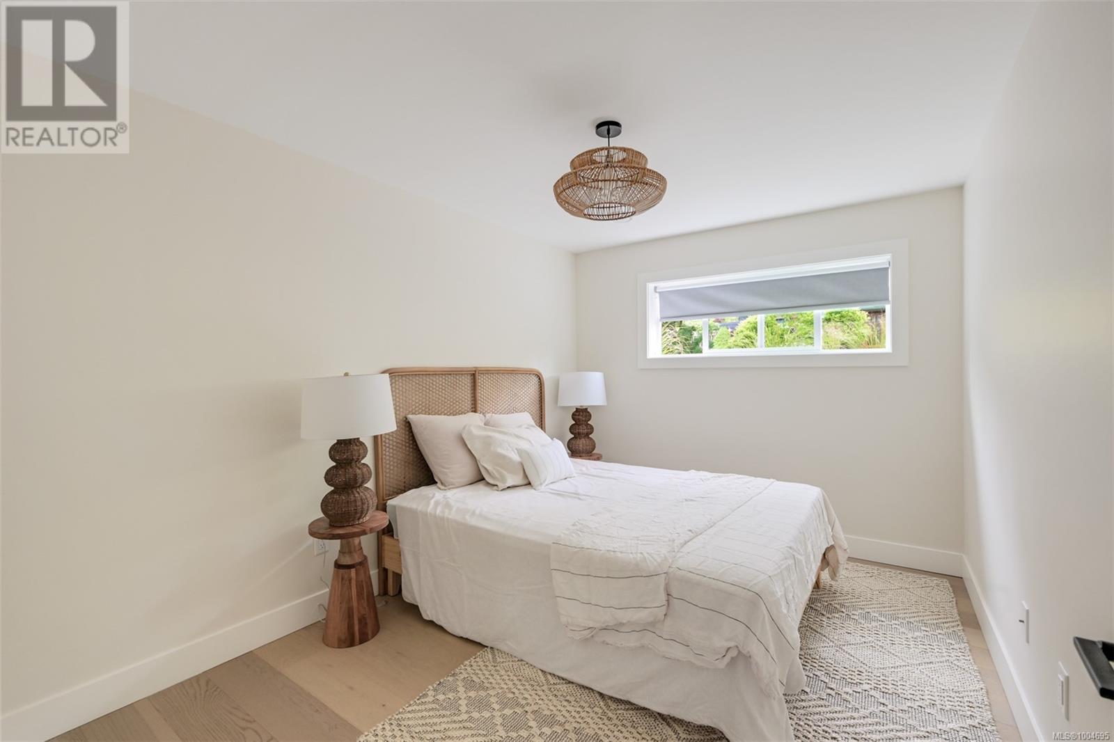 Photo 73 of 2091 Stonehewer Pl, Oak Bay BC