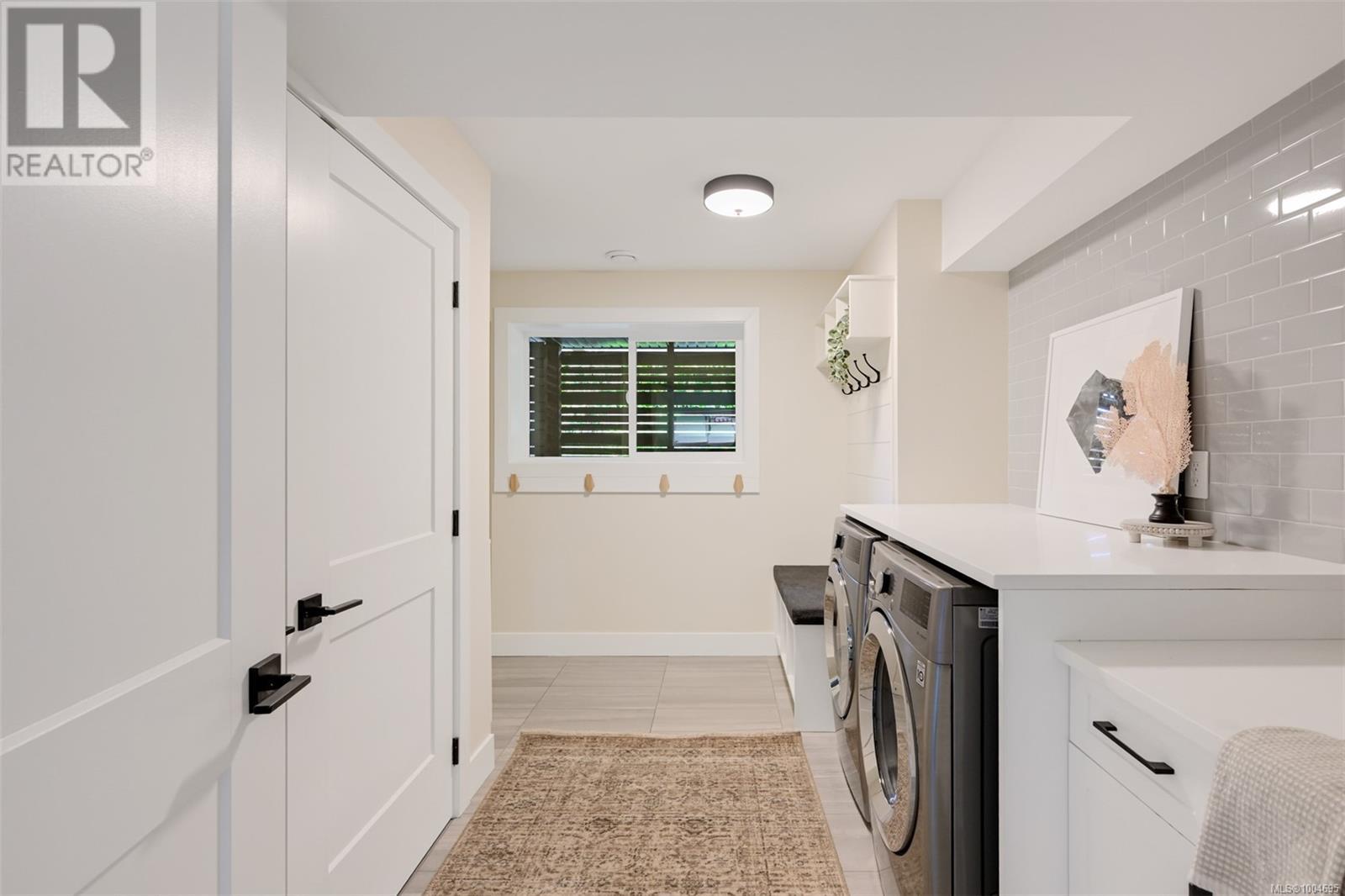 Photo 63 of 2091 Stonehewer Pl, Oak Bay BC