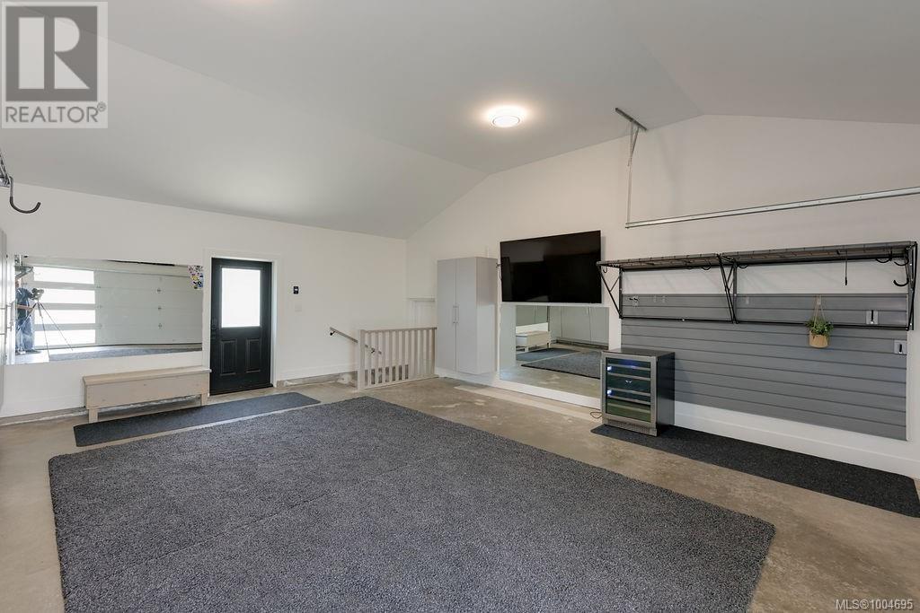 Photo 89 of 2091 Stonehewer Pl, Oak Bay BC