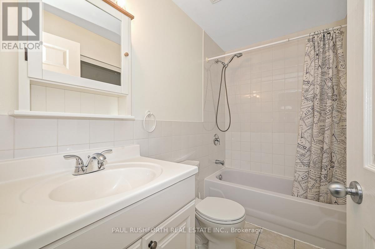 Photo 12 of 504 Hilson Avenue, Ottawa ON