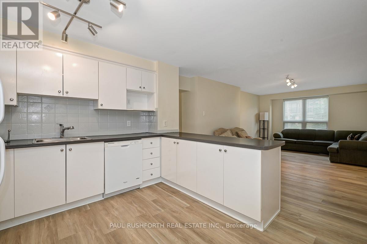 Photo 20 of 249 Iona Street, Ottawa ON