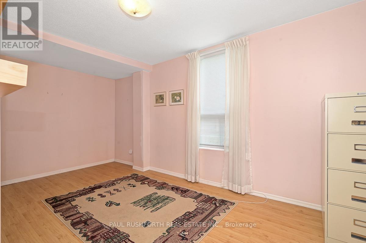 Photo 29 of 249 Iona Street, Ottawa ON
