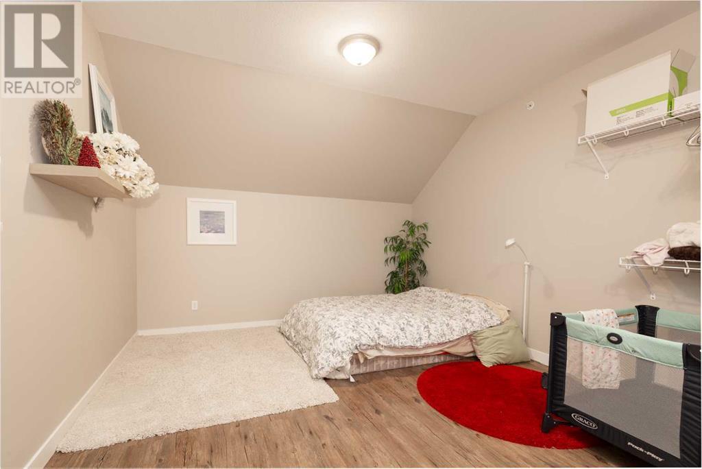 Photo 42 of 1 Edgemoor Way W, Lethbridge AB
