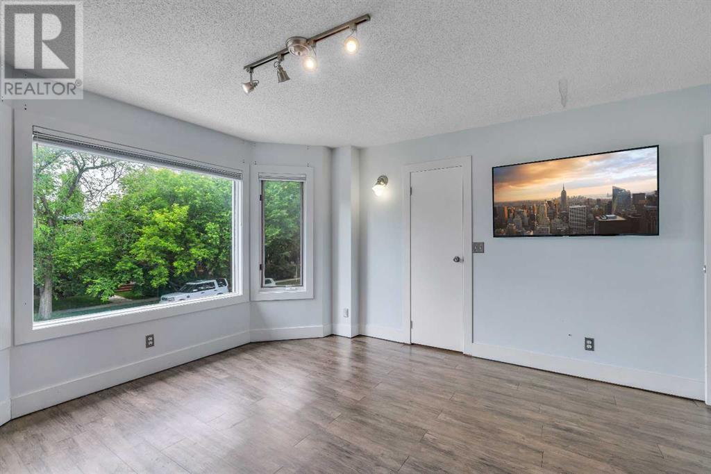 Single Family House for Sale in  A Street SW Killarney/Glengarry Calgary 