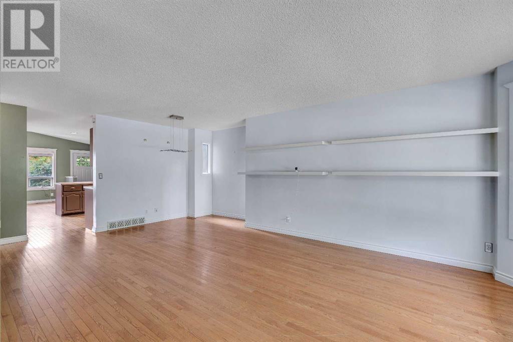 Single Family House for Sale in  A Street SW Killarney/Glengarry Calgary 