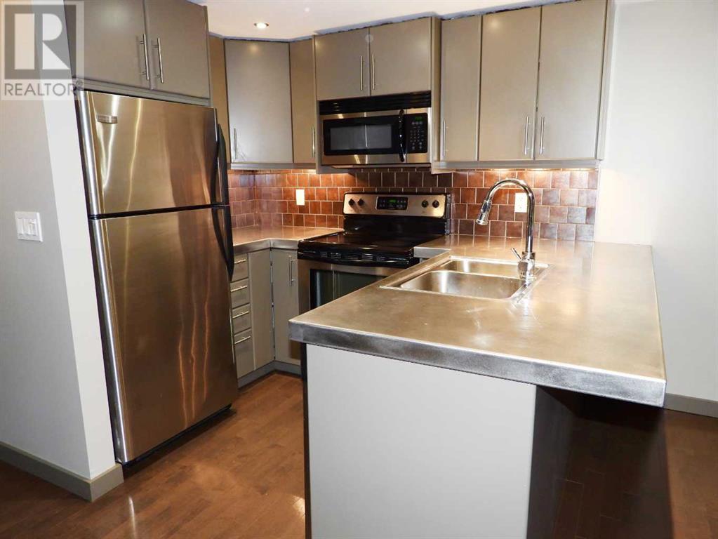 Single Family House for Sale in    Street SW Killarney/Glengarry Calgary 