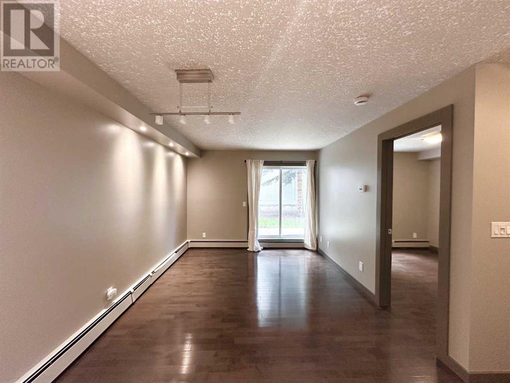Single Family House for Sale in    Street SW Killarney/Glengarry Calgary 