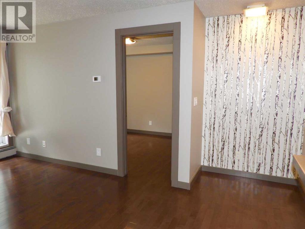 Single Family House for Sale in    Street SW Killarney/Glengarry Calgary 