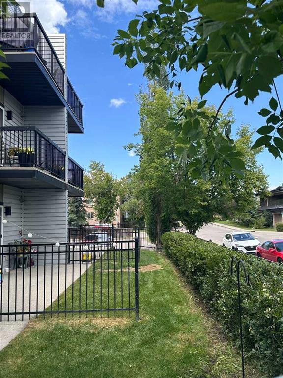 Single Family House for Sale in    Street SW Killarney/Glengarry Calgary 