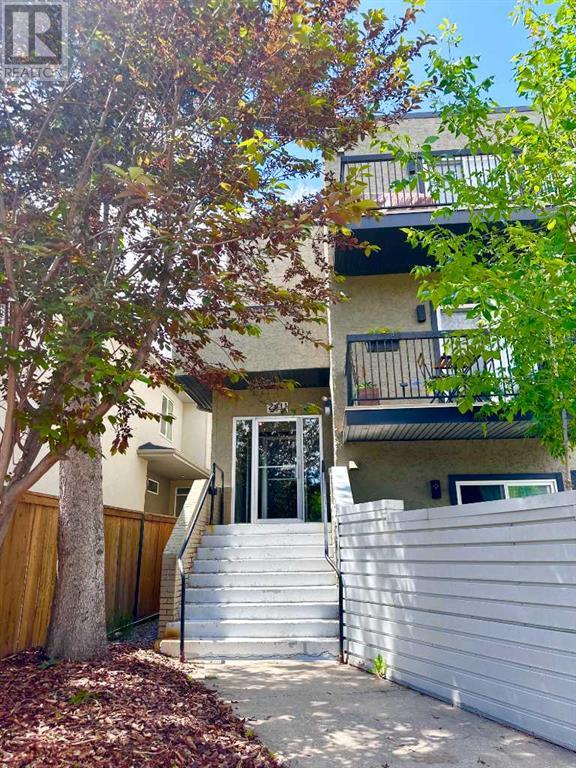 Single Family House for Sale in    Street SW Killarney/Glengarry Calgary 