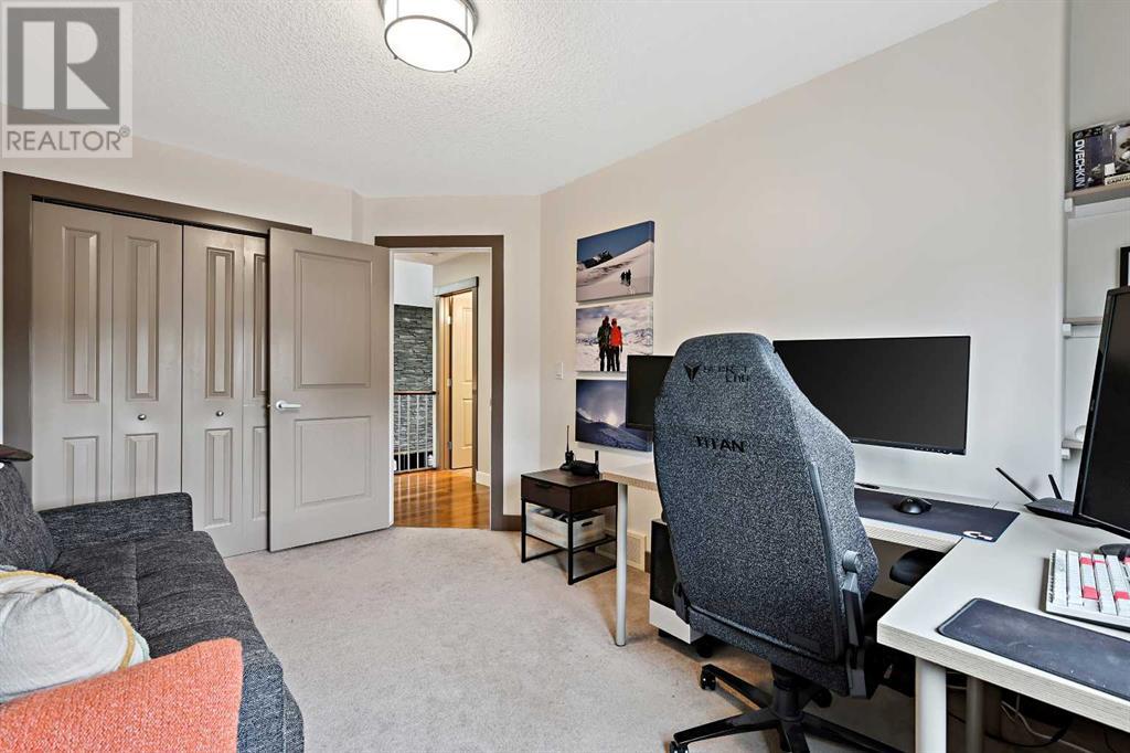 Single Family House for Sale in B  Avenue SW North Glenmore Park Calgary 