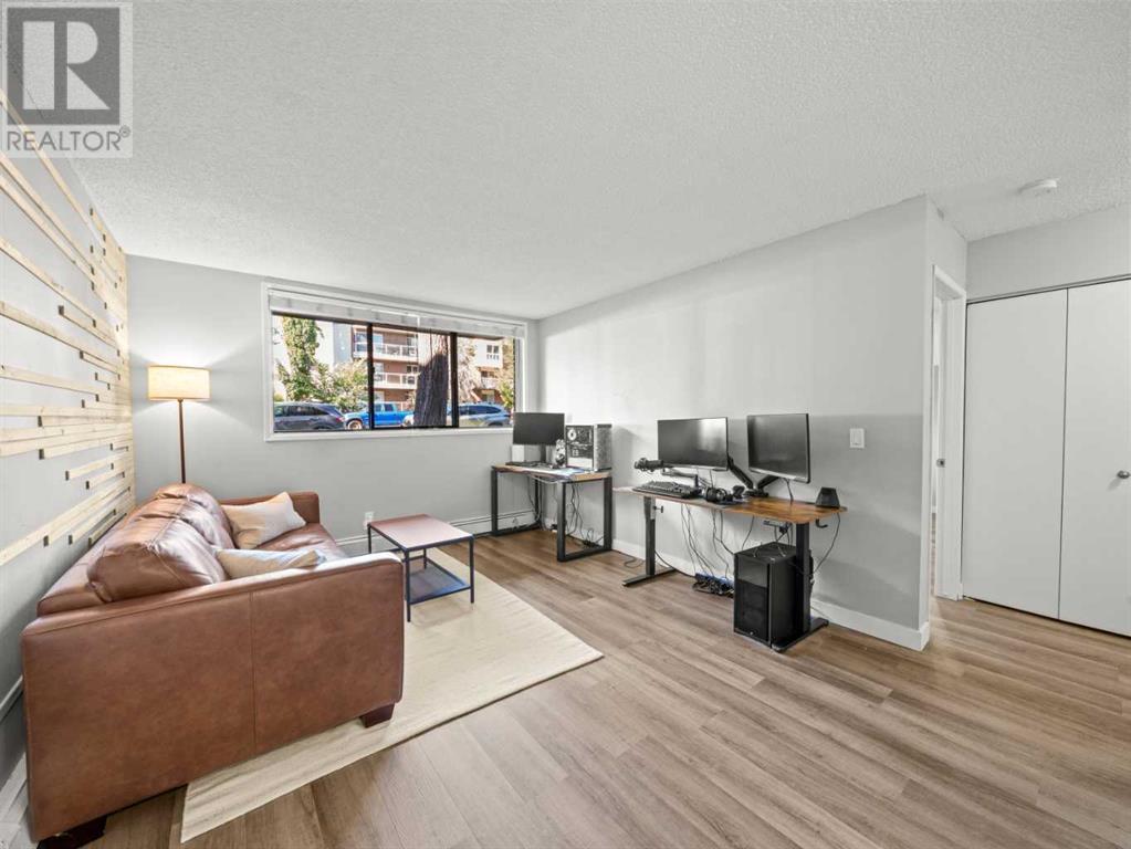 Single Family House for Sale in    Avenue SW Sunalta Calgary 