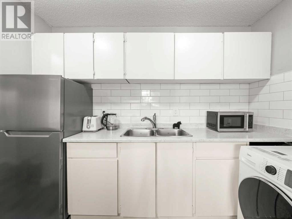 Single Family House for Sale in    Avenue SW Sunalta Calgary 