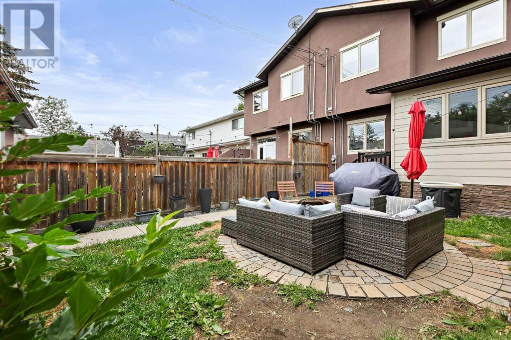 Single Family House for Sale in B  Avenue SW North Glenmore Park Calgary 
