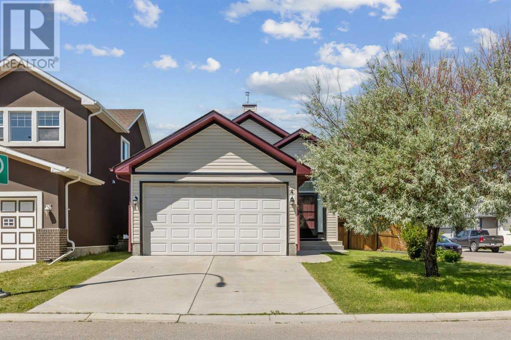Single Family House Bi-level for Sale in  Martha
