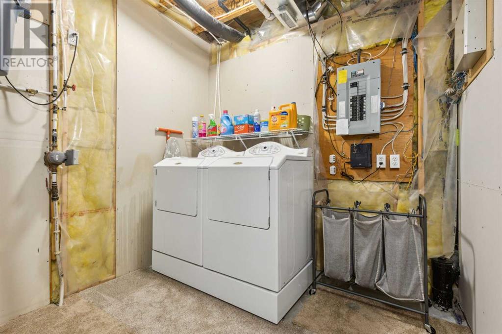 Single Family House Bi-level for Sale in  Martha