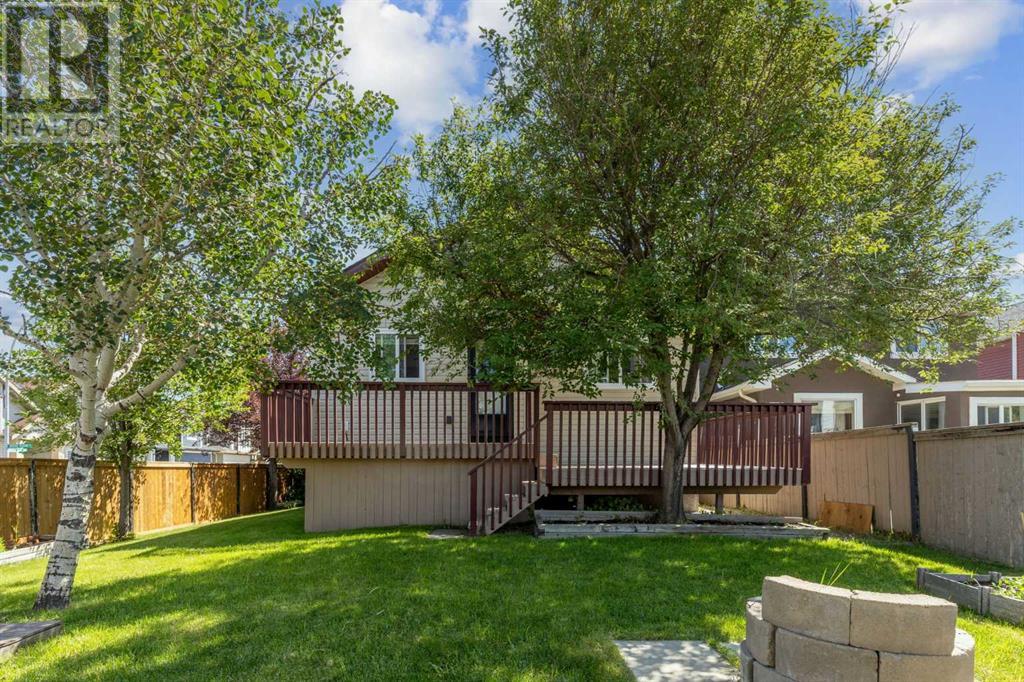 Single Family House Bi-level for Sale in  Martha