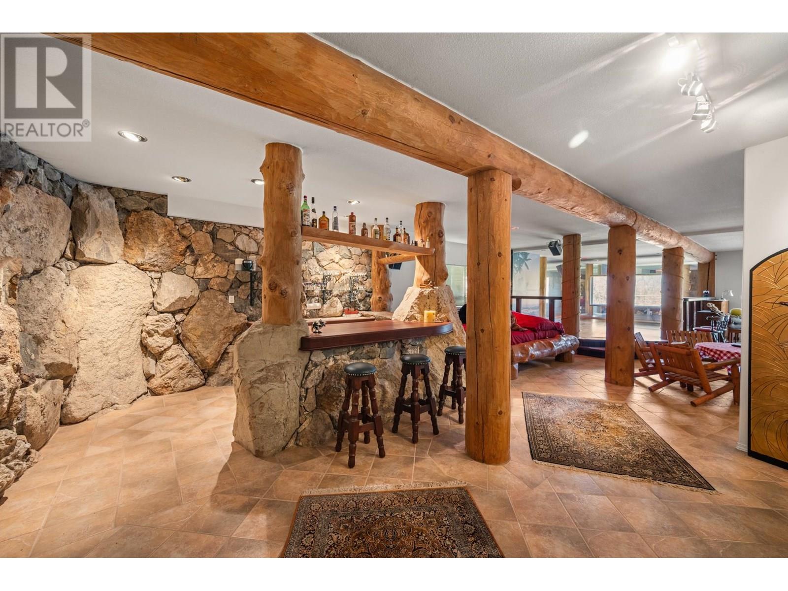 910 Lumby Mabel Lake Road, Lumby