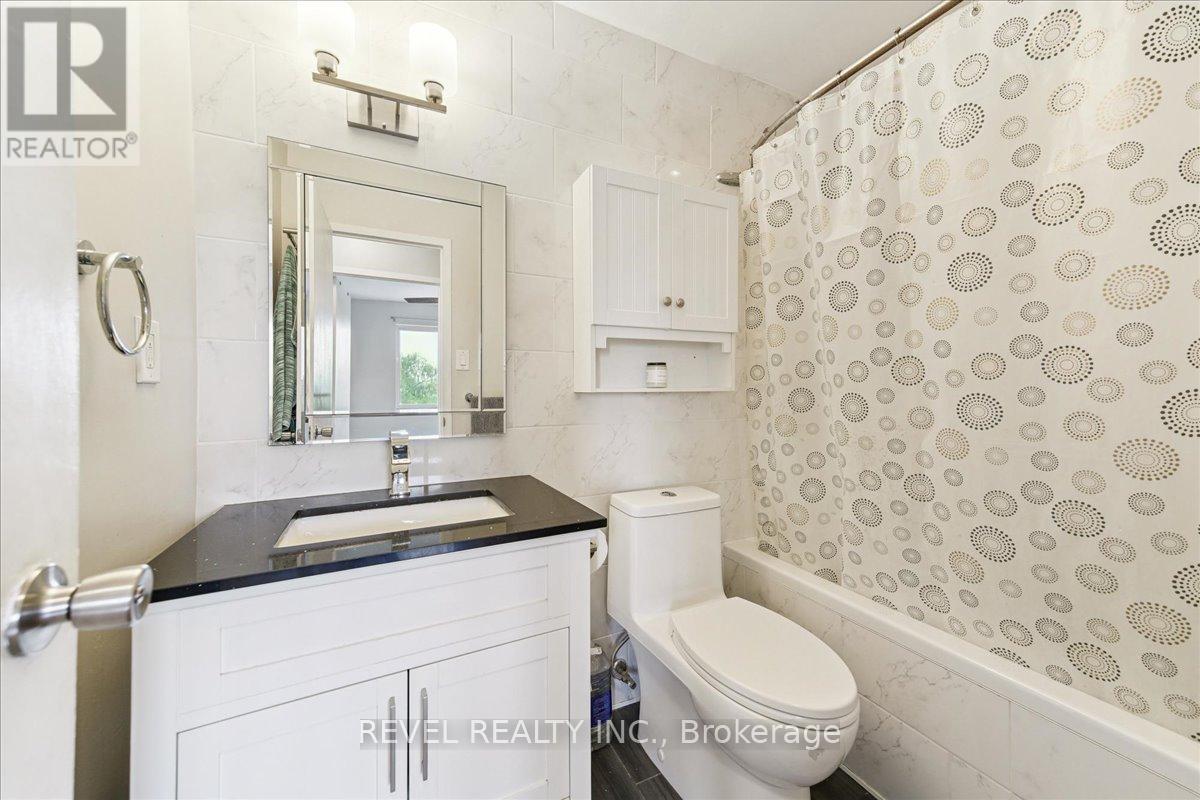 Photo 21 of 615 1660 Bloor Street E, Mississauga ON