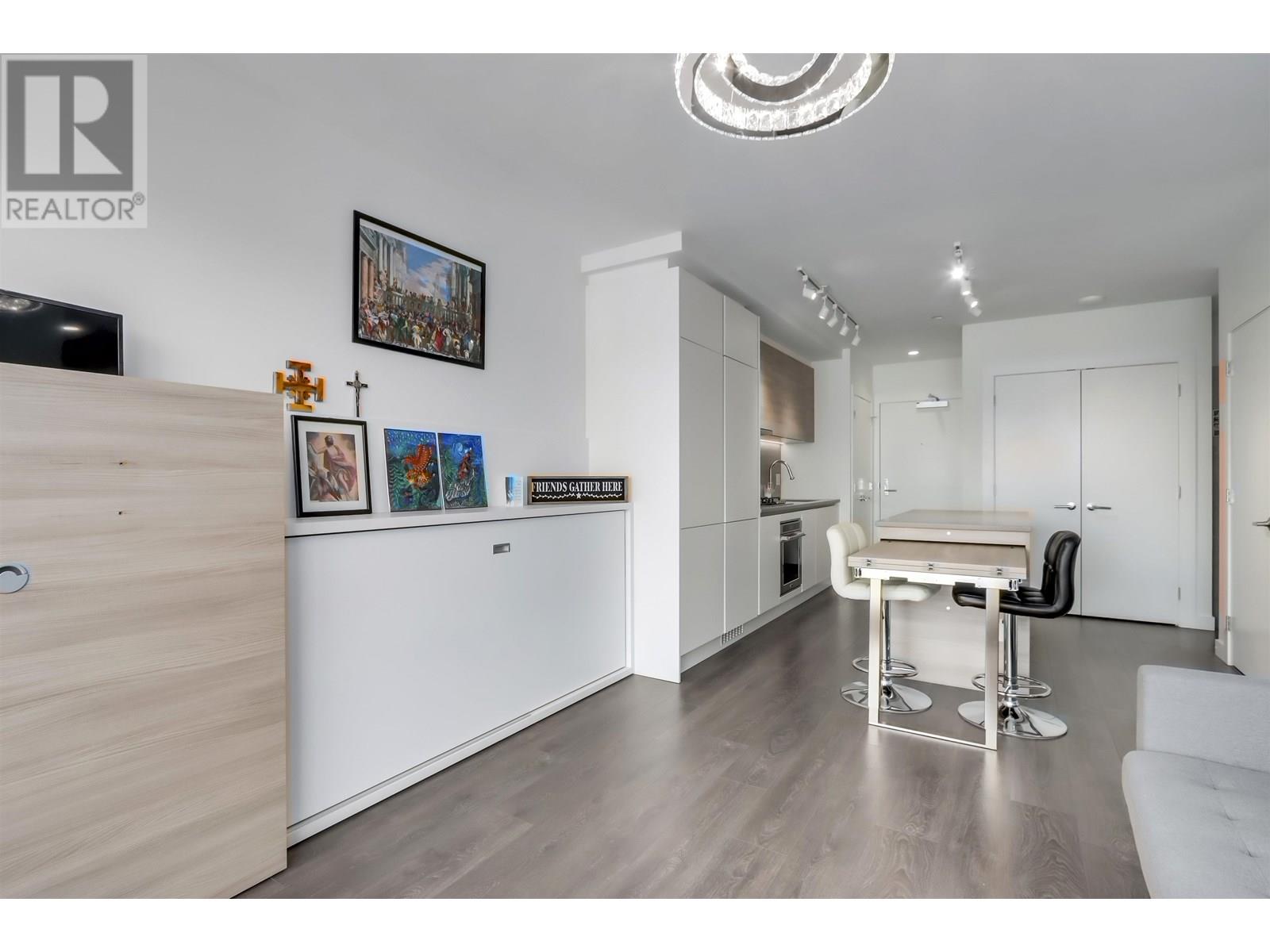 Photo 8 of 3601 657 Whiting Way, Coquitlam BC