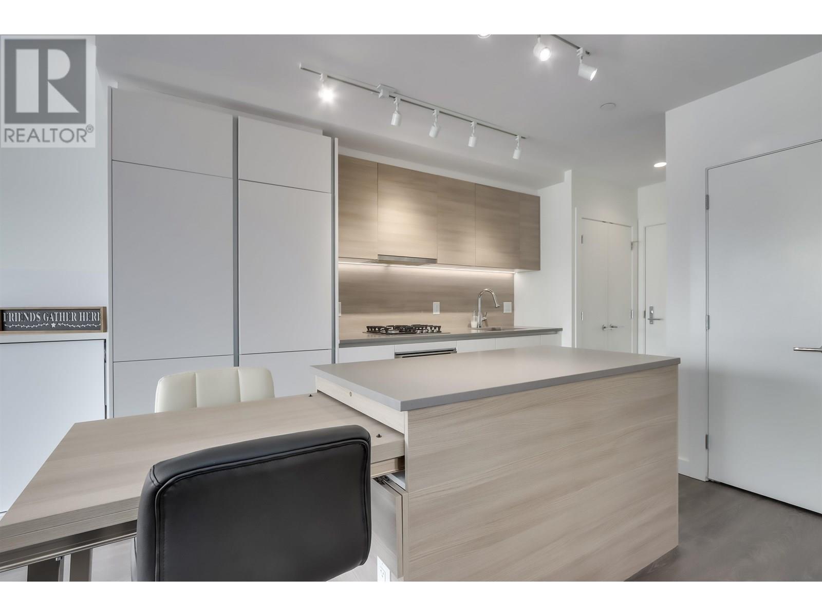 Photo 13 of 3601 657 Whiting Way, Coquitlam BC