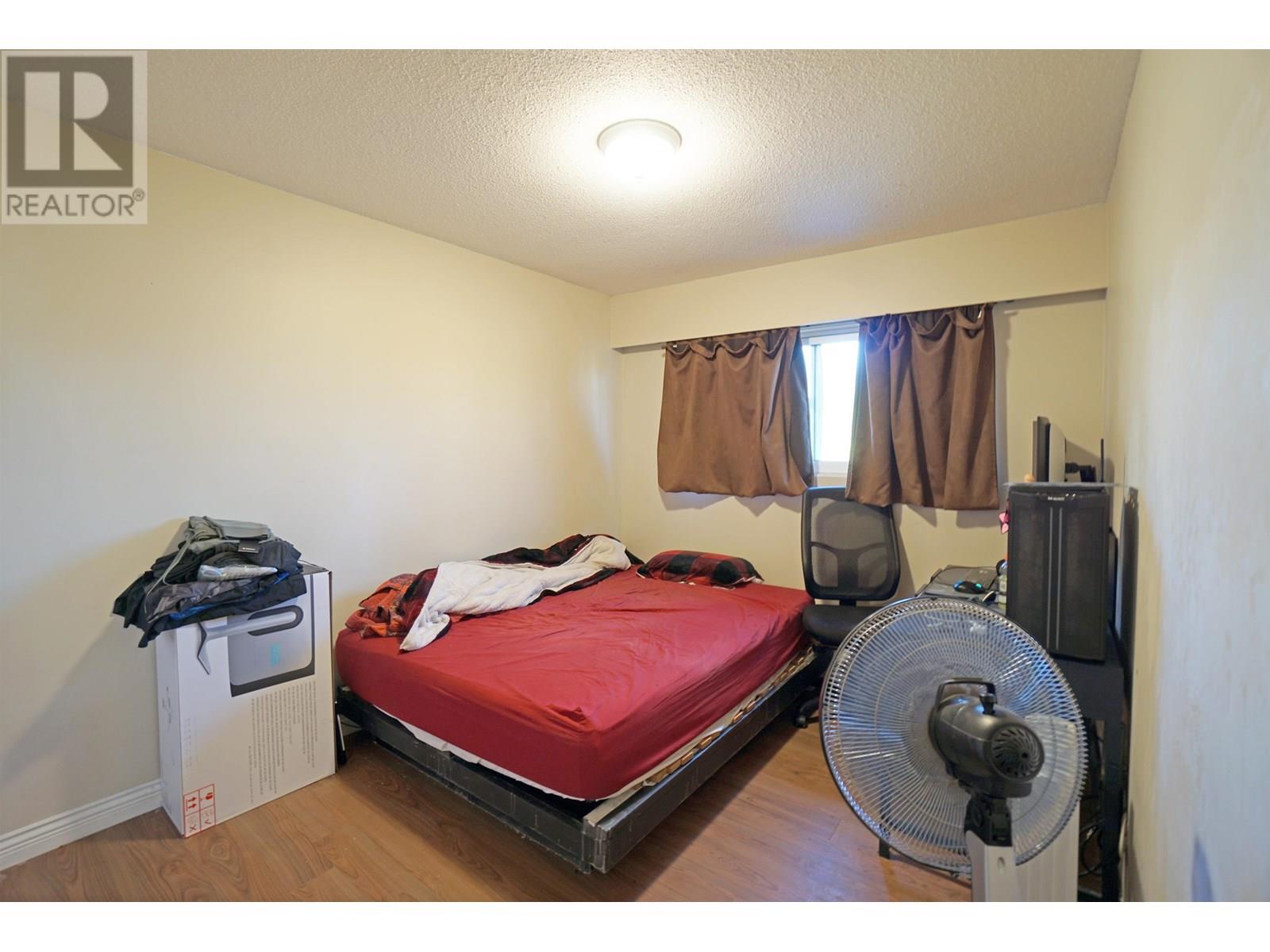 Photo 2 of 273 52 A Street, Delta BC
