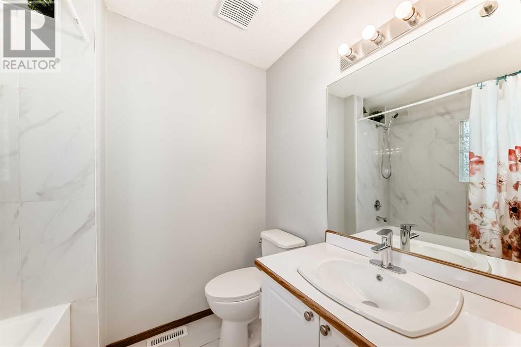 159 Country Hills Way NW, Calgary, Alberta