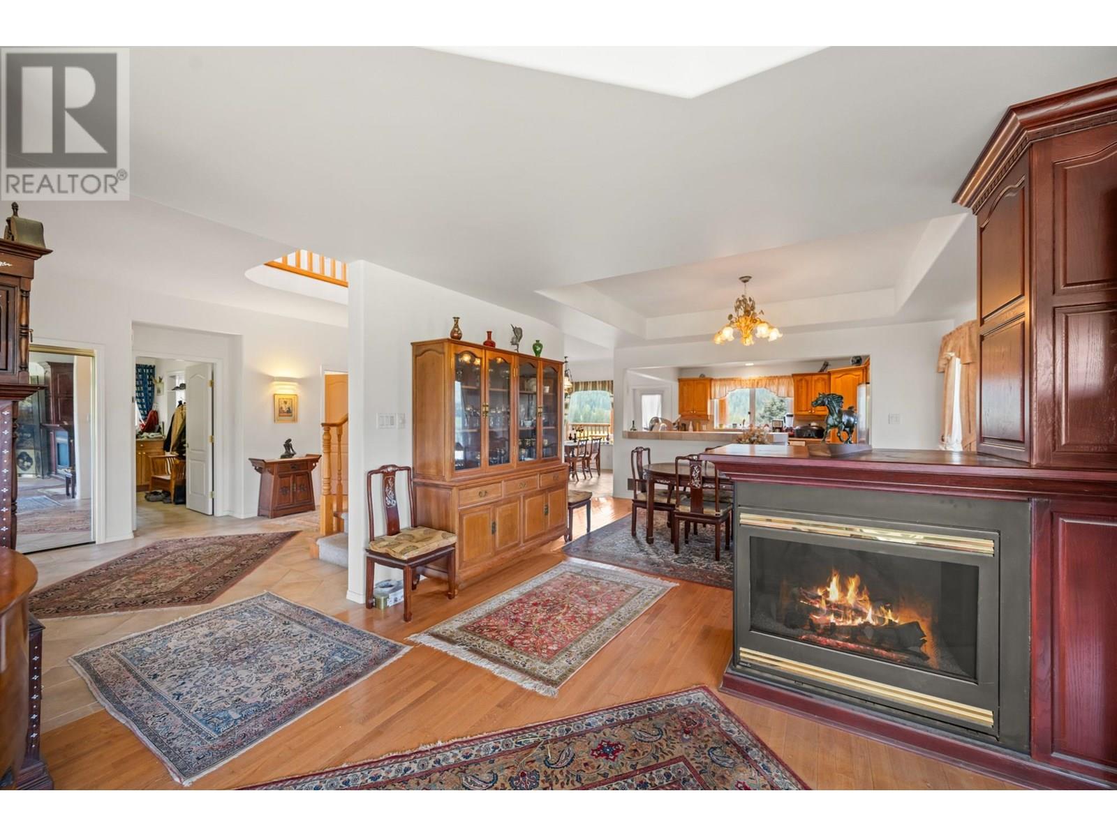 910 Lumby Mabel Lake Road, Lumby