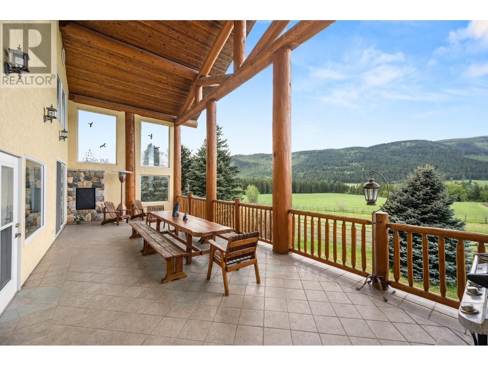 910 Lumby Mabel Lake Road, Lumby