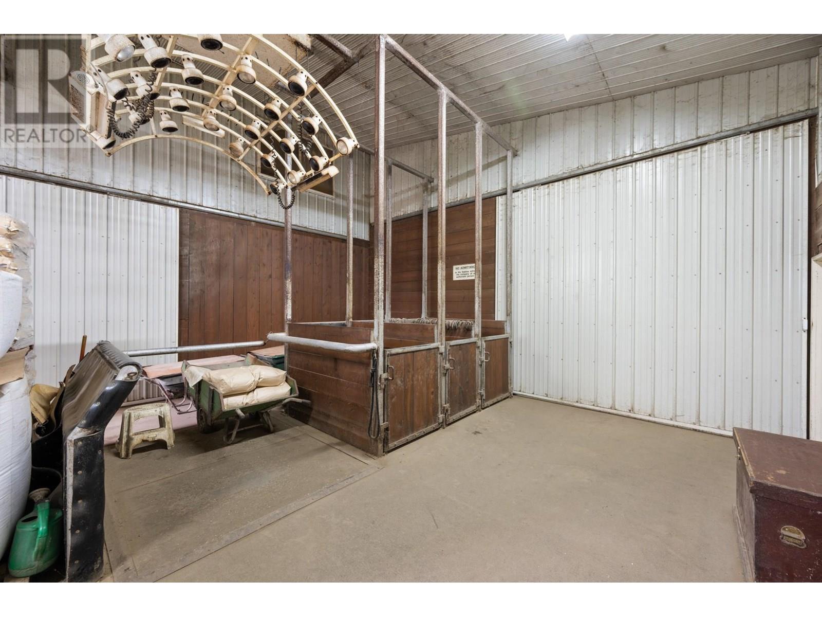 910 Lumby Mabel Lake Road, Lumby