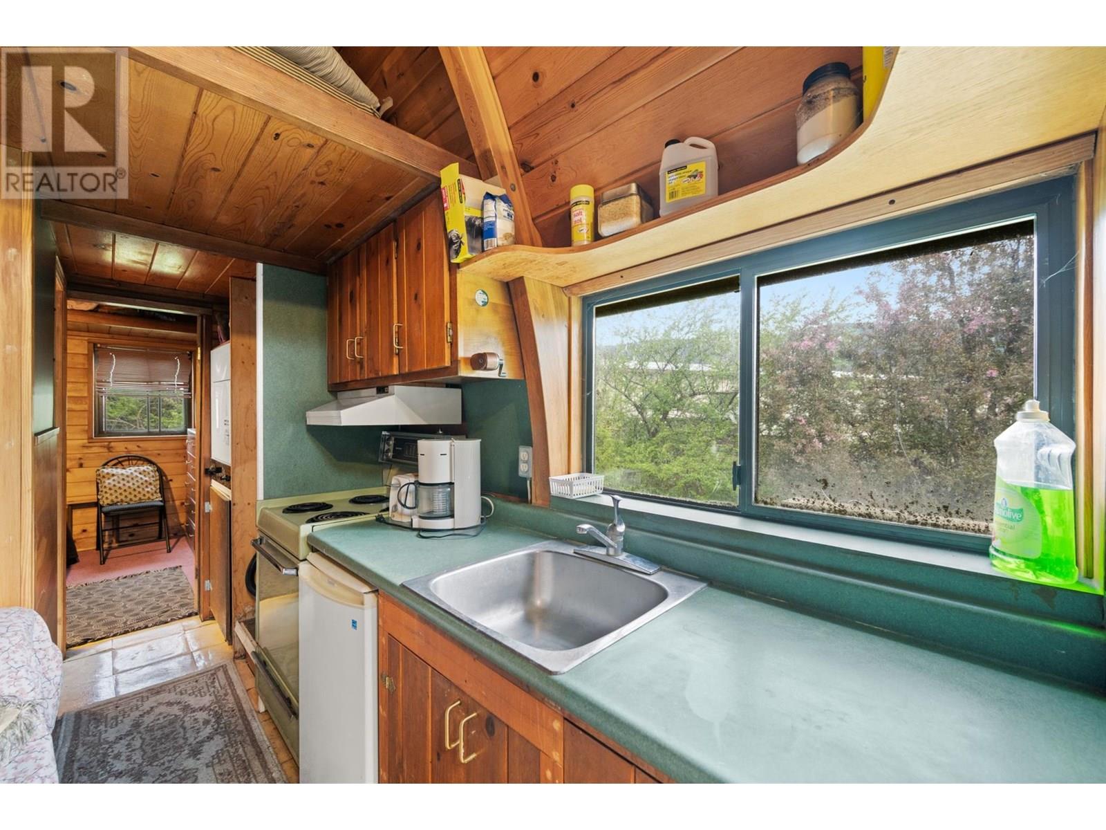 910 Lumby Mabel Lake Road, Lumby
