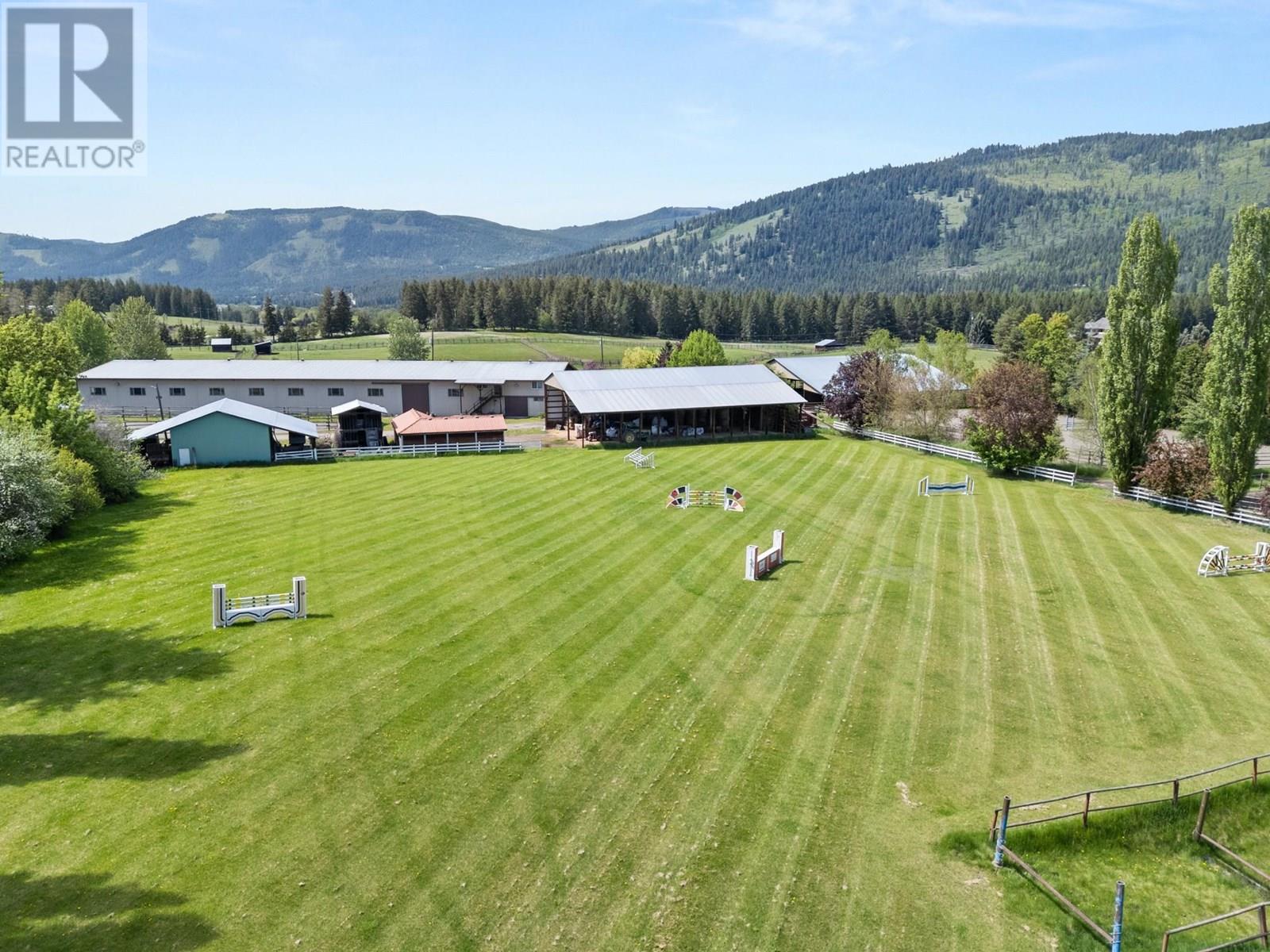910 Lumby Mabel Lake Road, Lumby