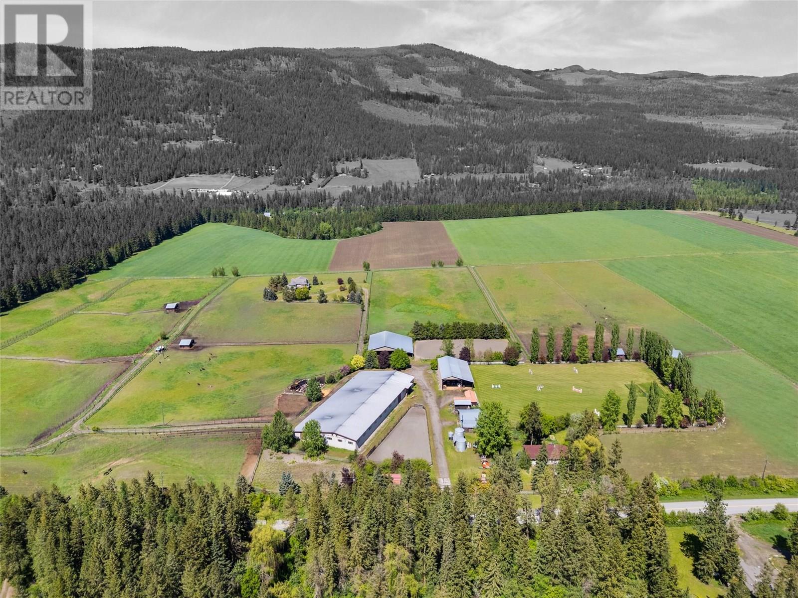 910 Lumby Mabel Lake Road, Lumby