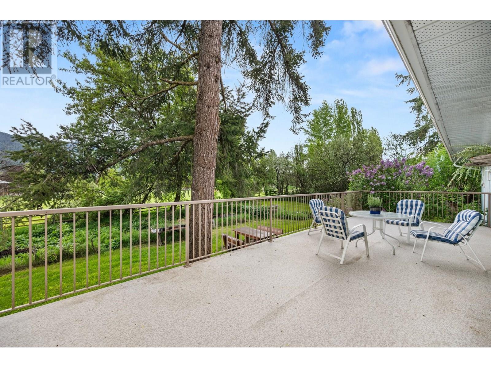 910 Lumby Mabel Lake Road, Lumby