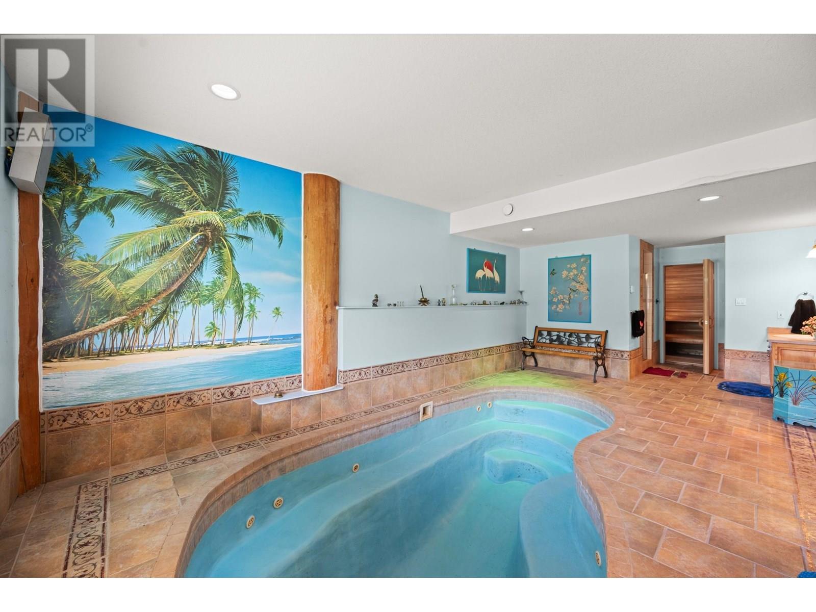 910 Lumby Mabel Lake Road, Lumby
