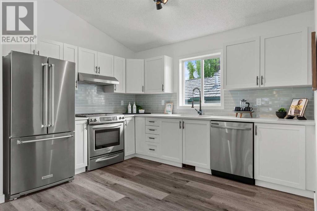 Single Family House Bi-level for Sale in  Mt Aberdeen Close SE McKenzie Lake Calgary 