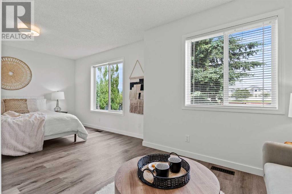 Single Family House Bi-level for Sale in  Mt Aberdeen Close SE McKenzie Lake Calgary 