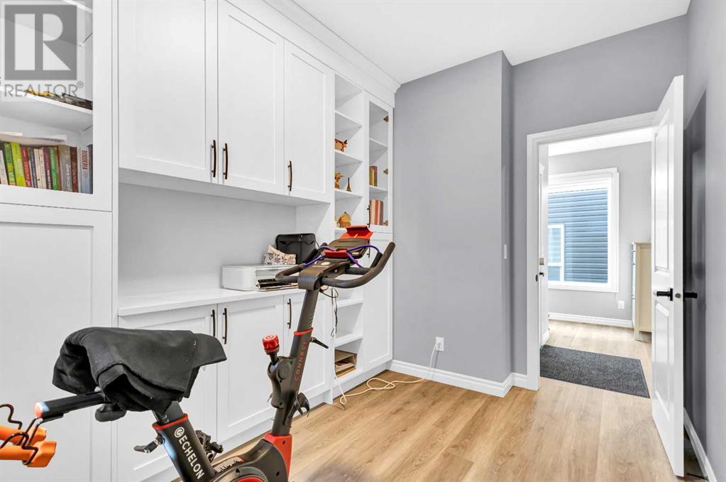 Single Family House for Sale in  Ambleside Crescent NW Moraine Calgary 