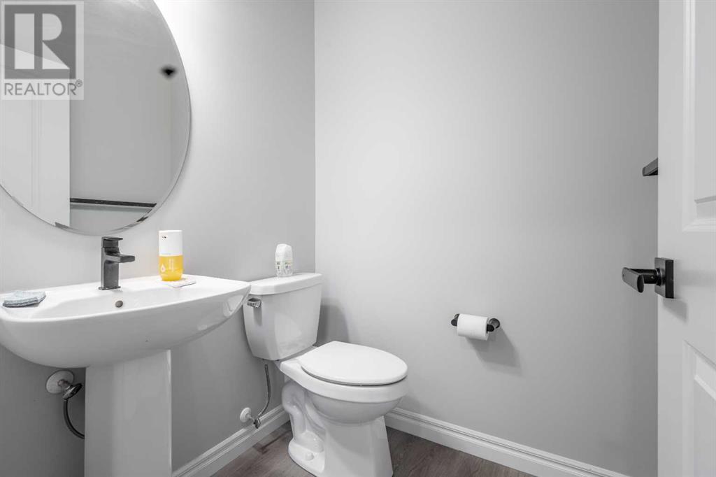 Single Family House for Sale in  Ambleside Crescent NW Moraine Calgary 