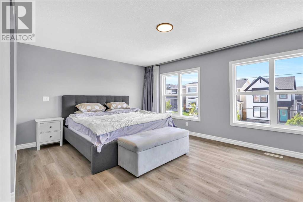 Single Family House for Sale in  Ambleside Crescent NW Moraine Calgary 