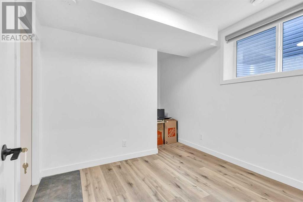 Single Family House for Sale in  Ambleside Crescent NW Moraine Calgary 