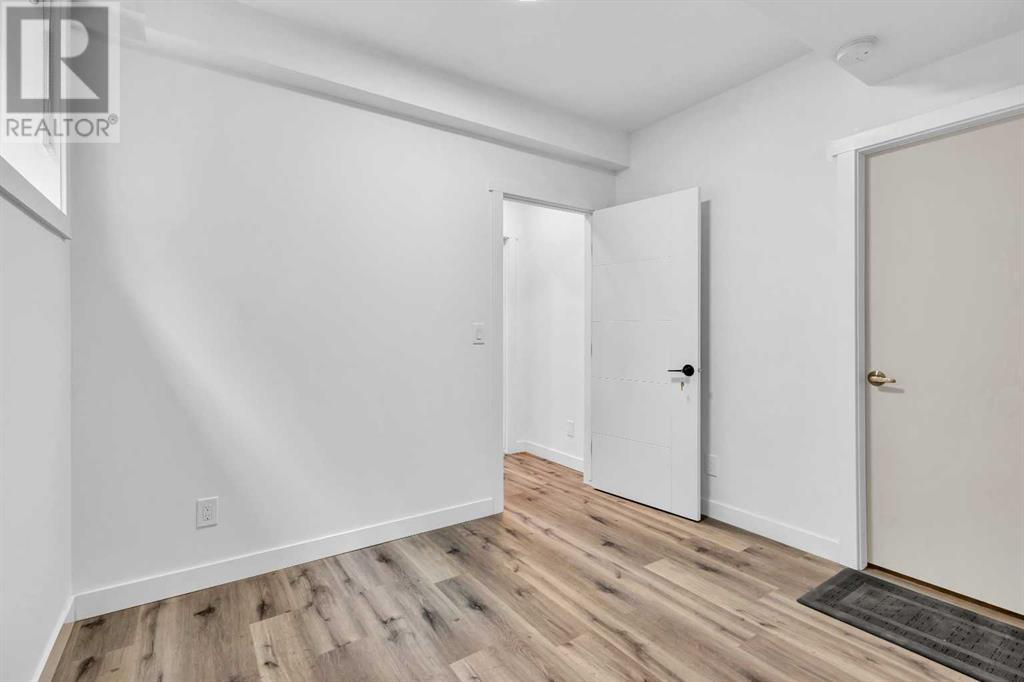 Single Family House for Sale in  Ambleside Crescent NW Moraine Calgary 