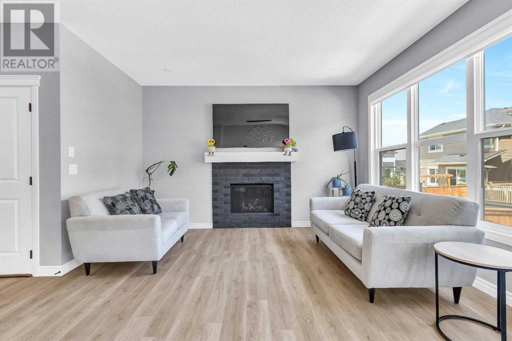 Single Family House for Sale in  Ambleside Crescent NW Moraine Calgary 