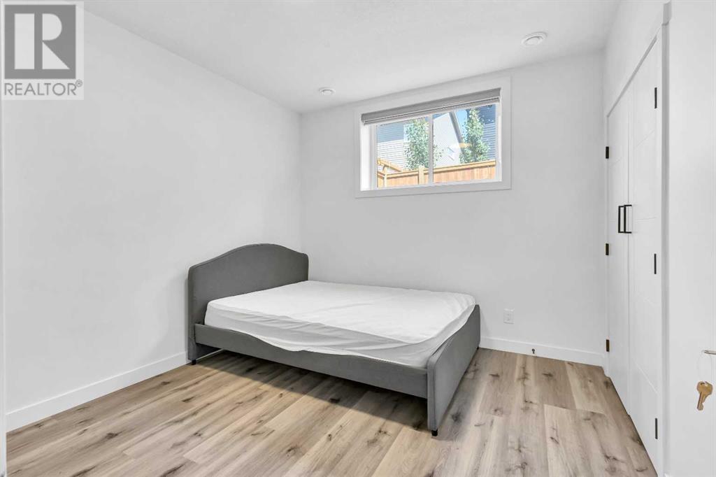 Single Family House for Sale in  Ambleside Crescent NW Moraine Calgary 