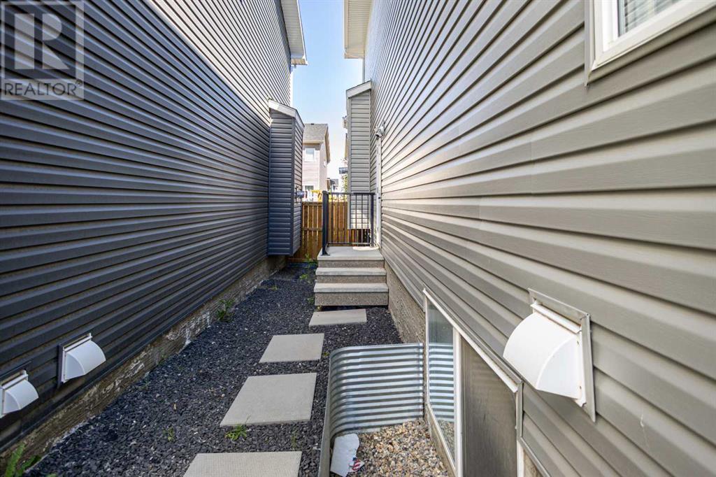 Single Family House for Sale in  Ambleside Crescent NW Moraine Calgary 