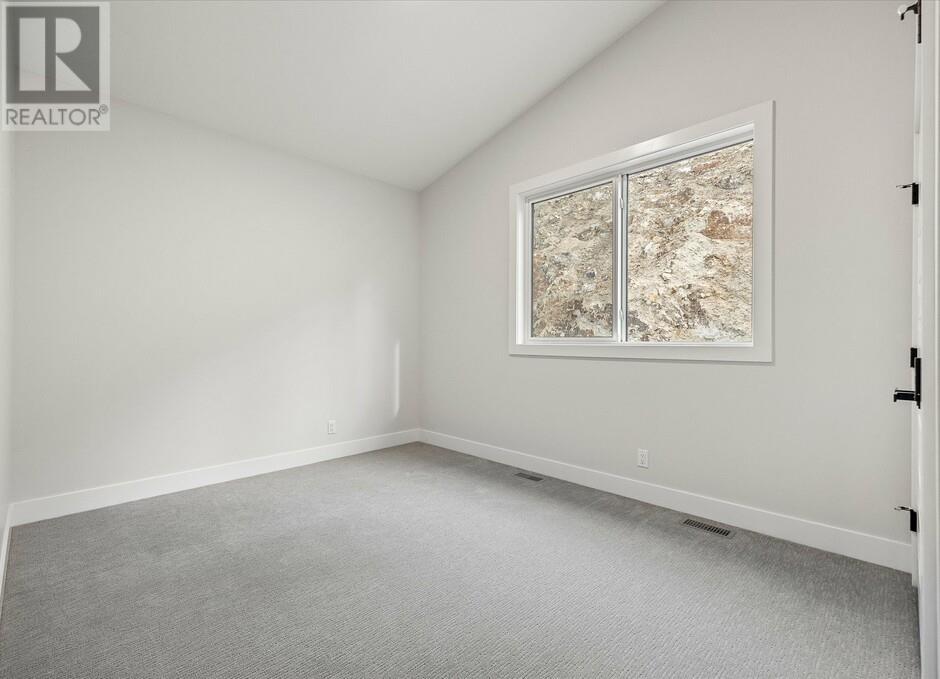 Photo 7 of 1221 Lone Pine Drive, Kelowna BC