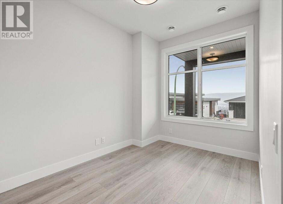 Photo 5 of 1221 Lone Pine Drive, Kelowna BC