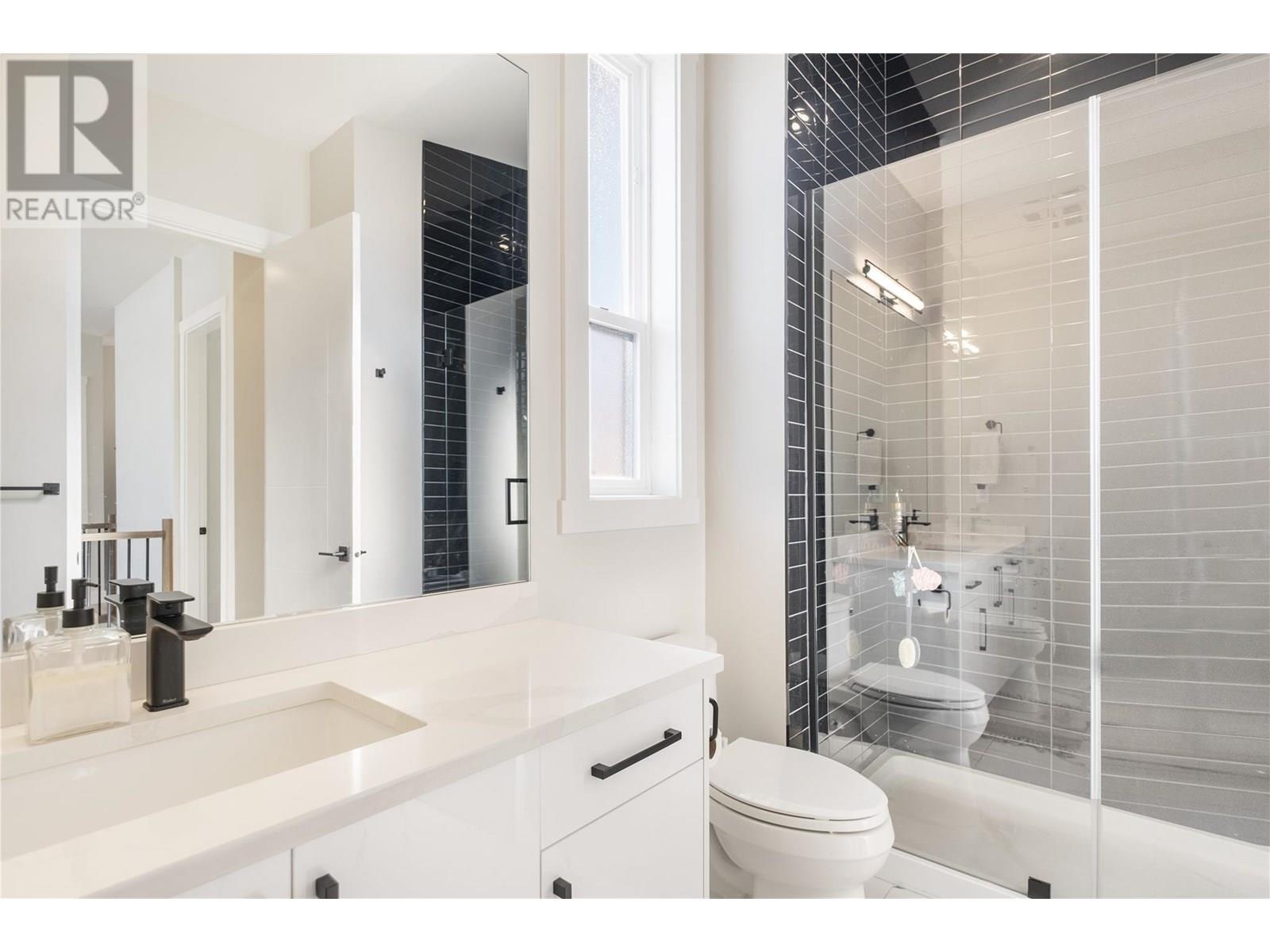 869 Carnoustie Drive, Kelowna